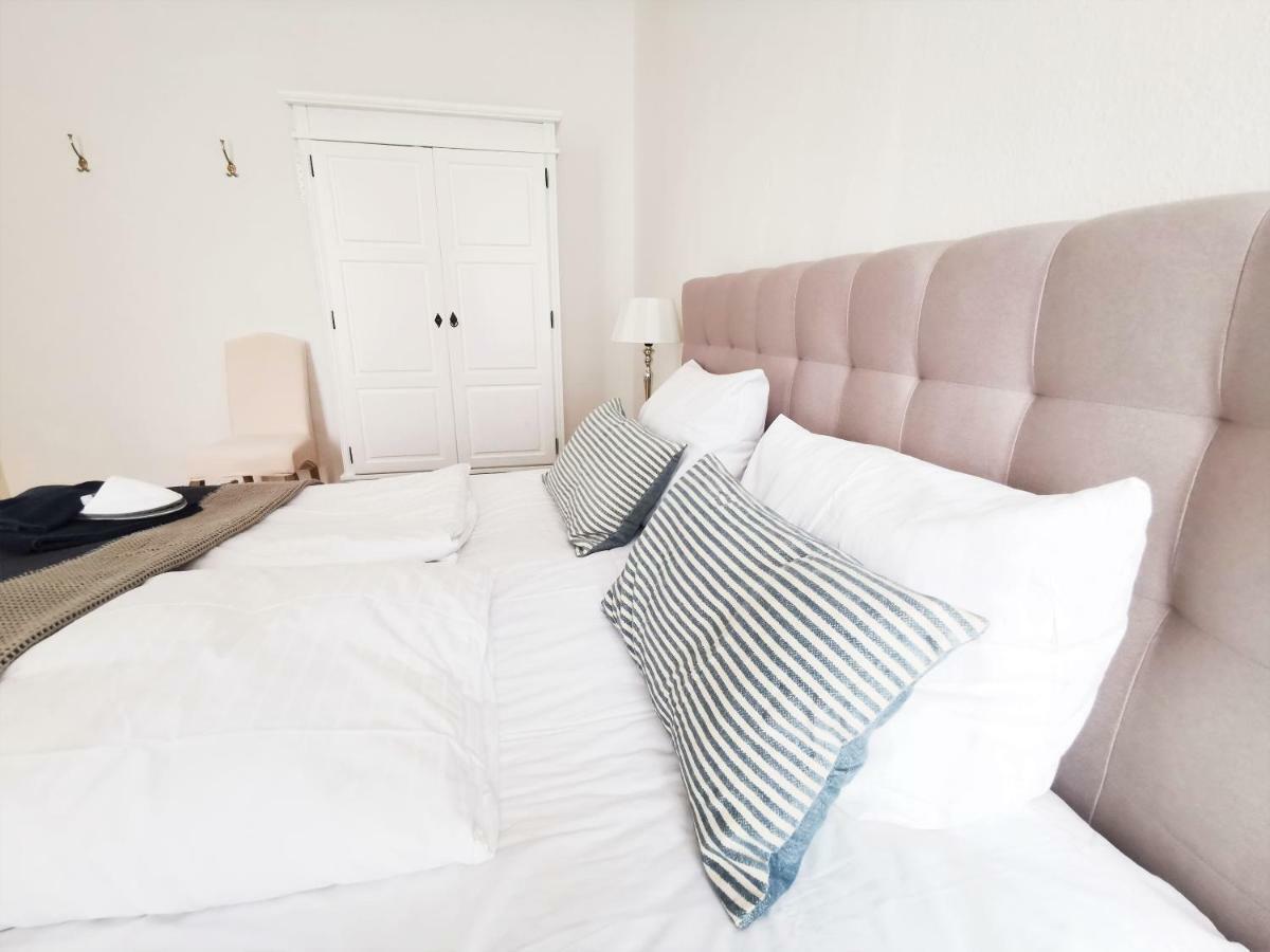 Fritz By Rockchair Apartments L Superhost Status L 3 Bedrooms Boxspringbeds 2 Bathrooms 2 Kitchen - Cozy Family & Business Flair Welcomes You! Берлин Екстериор снимка