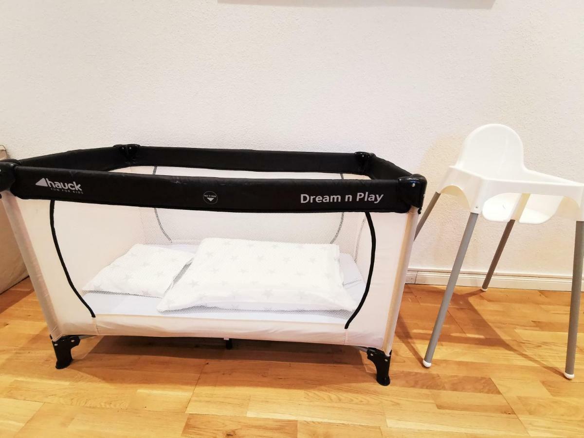 Fritz By Rockchair Apartments L Superhost Status L 3 Bedrooms Boxspringbeds 2 Bathrooms 2 Kitchen - Cozy Family & Business Flair Welcomes You! Берлин Екстериор снимка